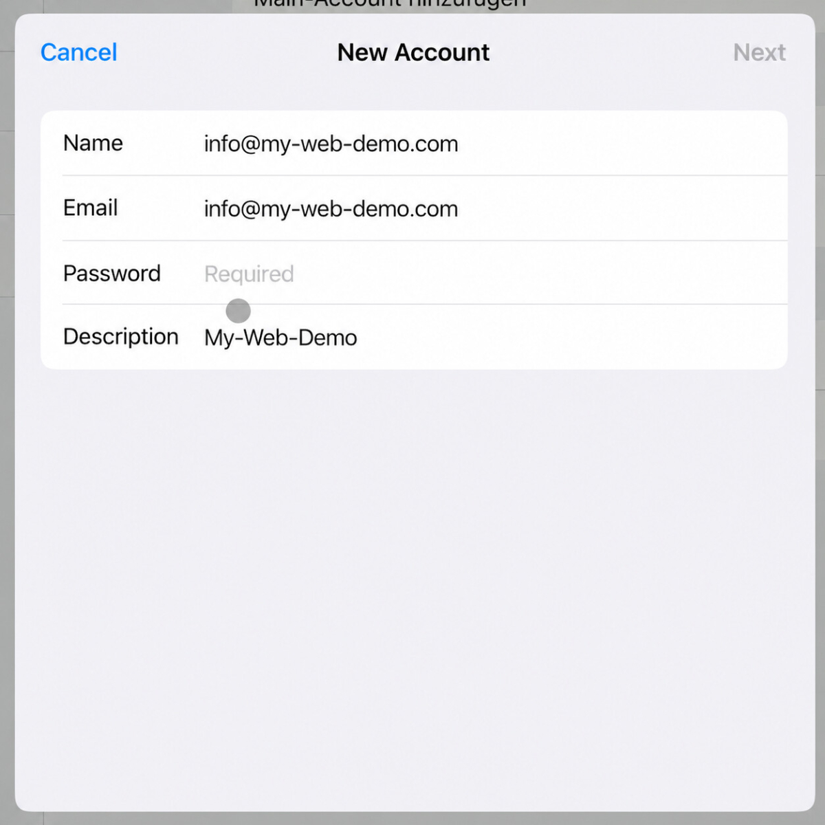 iPad Eingabemaske Neuer Account mit Name, E-Mail, Passwort und Beschreibung